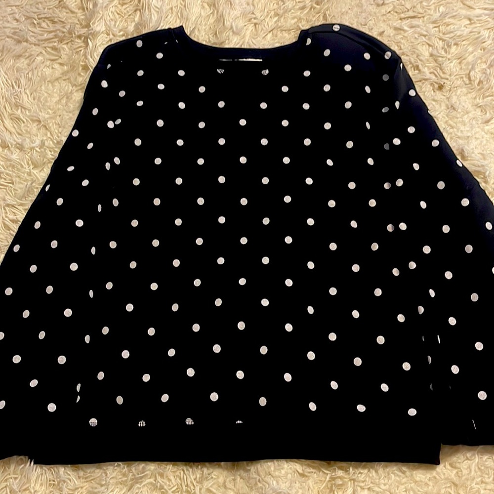 NWOT Black & White polka dot sweatshirt 🖤🤍